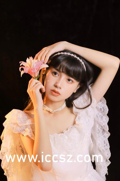 黄玉洁吃瓜爆料,揭秘娱乐圈幕后真相 第3张 黄玉洁吃瓜爆料,揭秘娱乐圈幕后真相 第3张