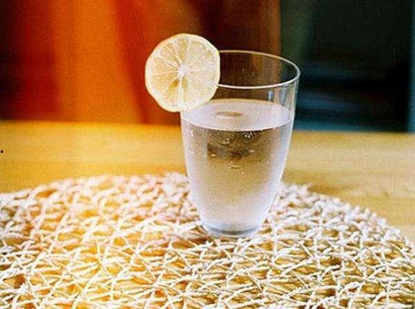 娱乐吃瓜酱两瓶水,揭秘两瓶水背后的秘密 第2张 娱乐吃瓜酱两瓶水,揭秘两瓶水背后的秘密 第2张