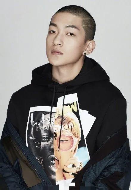 娱乐圈吃瓜屈楚萧是谁,娱乐圈吃瓜主角，揭秘其背后的故事  第2张