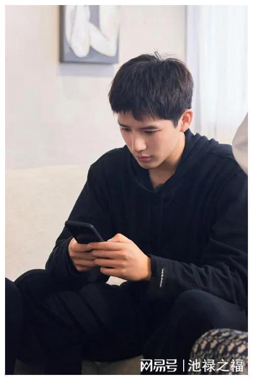 王安宇娱乐吃瓜,幕后故事与精彩瞬间  第3张